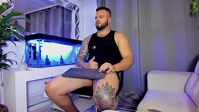 Snapshot of Johnnygrayson1 chatting on January 5, 2025, 10:19 pm Johnnygrayson1 online show from January 5, 2025, 10:19 pm