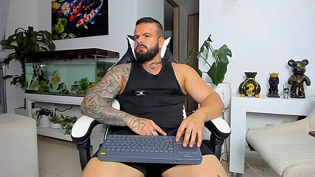 Snapshot of Johnnygrayson1 chatting on September 23, 2025, 11:52 pm Johnnygrayson1 online show from September 23, 2025, 11:52 pm