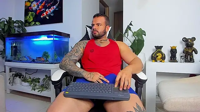 Snapshot of Johnnygrayson1 chatting on September 29, 2025, 12:16 am Johnnygrayson1 online show from September 29, 2025, 12:16 am
