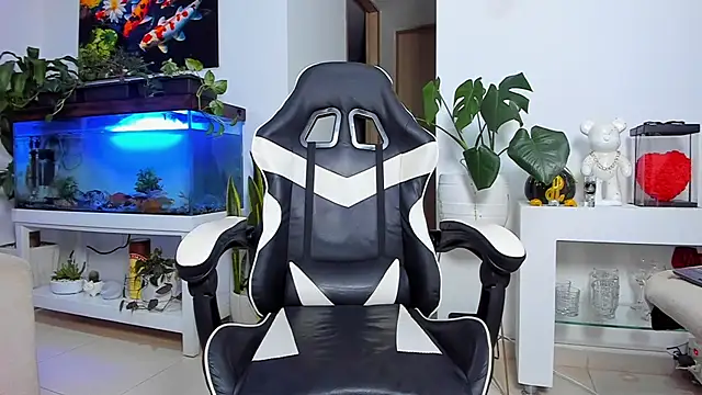 Johnnygrayson1 online show from November 2, 2025, 2:03 am