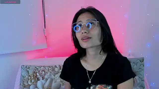 NayeCloud online show from March 22, 2026, 5:33 am