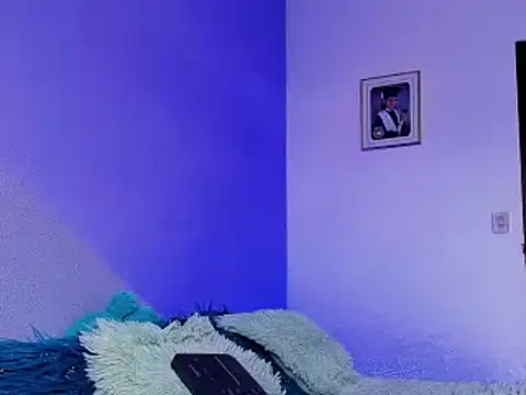 Snapshot of sallome21 chatting on March 19, 2025, 8:22 pm sallome21 online show from March 19, 2025, 8:22 pm