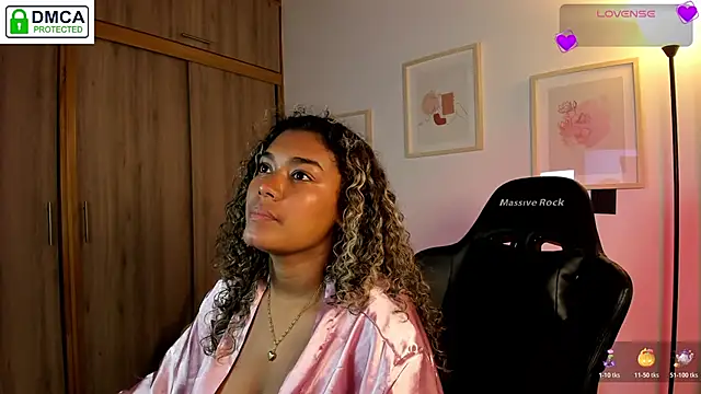 aleja montiel   online show from November 14, 2025, 12:37 pm