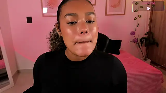 aleja montiel   online show from March 27, 2026, 12:49 pm