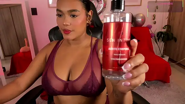 aleja montiel   online show from April 1, 2026, 1:23 pm