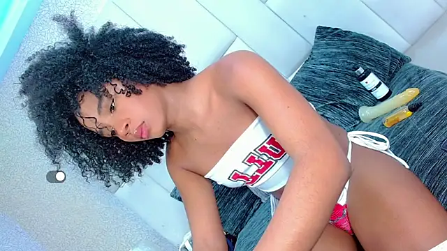 Snapshot of Andreayano chatting on September 22, 2025, 6:15 am Andreayano online show from September 22, 2025, 6:15 am