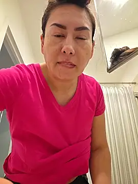 xLadyScarlettx online show from February 10, 2026, 6:12 pm