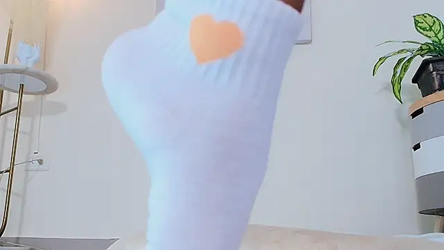 Snapshot of marce_algara chatting on February 19, 2025, 9:28 am marce algara online show from February 19, 2025, 9:28 am