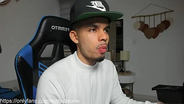 mateoleonee online show from February 17, 2026, 12:12 pm