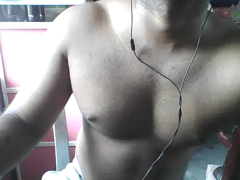 Snapshot of hot_to_handel chatting on May 24, 2026, 5:34 am hot to handel online show from May 24, 2026, 5:34 am