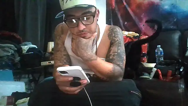 Snapshot of Antoniothedon chatting on January 13, 2026, 8:52 am Antoniothedon online show from January 13, 2026, 8:52 am