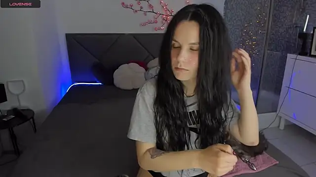 Snapshot of CassieEvans chatting on May 6, 2026, 5:25 am CassieEvans online show from May 6, 2026, 5:25 am