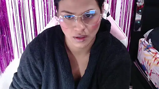 Snapshot of SweetAlmaa chatting on May 13, 2026, 10:01 am SweetAlmaa online show from May 13, 2026, 10:01 am