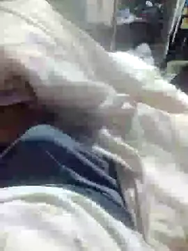 Snapshot of lorraine_alves_ferreira chatting on October 24, 2025, 1:46 am lorraine alves ferreira online show from October 24, 2025, 1:46 am