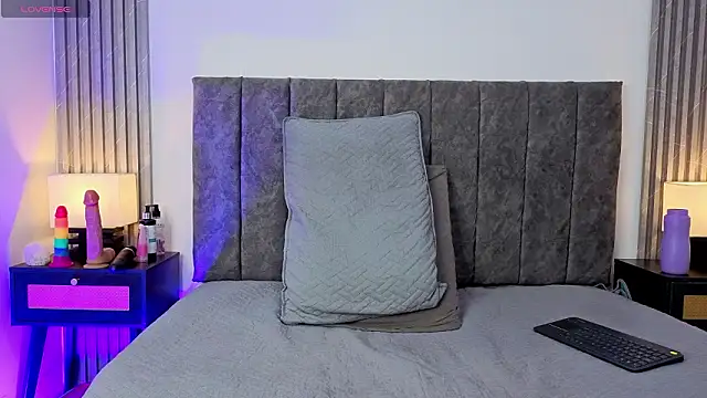 Ema Stone65 online show from February 14, 2026, 8:05 pm