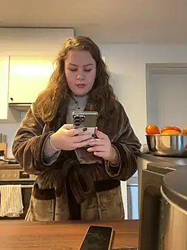 Snapshot of Fancy-Francy chatting on February 12, 2025, 8:59 am Fancy-Francy online show from February 12, 2025, 8:59 am