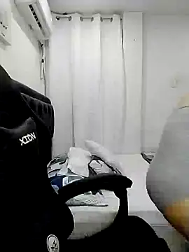 Snapshot of Belissa_miller chatting on November 10, 2025, 7:57 pm Belissa miller online show from November 10, 2025, 7:57 pm