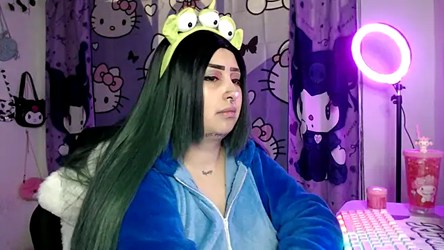 lussyevans24 online show from October 30, 2025, 6:04 am