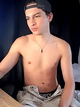 Snapshot of cybercosmiiic chatting on November 10, 2025, 10:20 pm cybercosmiiic online show from November 10, 2025, 10:20 pm