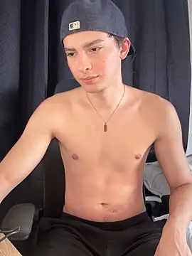 Snapshot of cybercosmiiic chatting on November 14, 2025, 6:50 pm cybercosmiiic online show from November 14, 2025, 6:50 pm