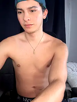 Snapshot of cybercosmiiic chatting on November 15, 2025, 8:16 pm cybercosmiiic online show from November 15, 2025, 8:16 pm