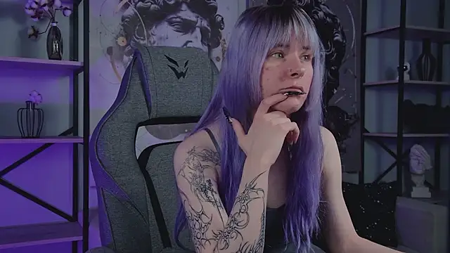 LexiWenford online show from February 19, 2026, 3:02 am