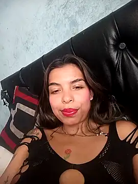 Snapshot of camila-esperanza chatting on December 17, 2025, 5:19 pm camila-esperanza online show from December 17, 2025, 5:19 pm