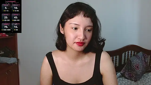 alexaa08 online show from November 5, 2025, 1:00 pm