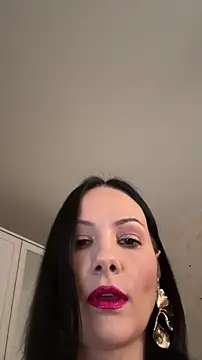 Devil Goddess online show from November 1, 2025, 1:46 pm