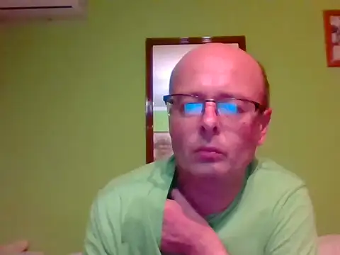 Snapshot of Tiger202441 chatting on November 12, 2025, 10:52 pm Tiger202441 online show from November 12, 2025, 10:52 pm