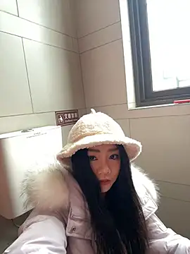 Snapshot of Asia-Melody chatting on February 14, 2025, 3:43 am Asia-Melody online show from February 14, 2025, 3:43 am