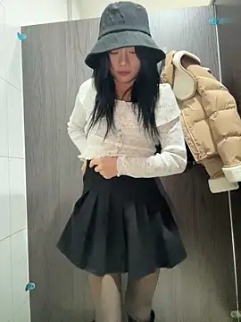 Snapshot of Asia-Melody chatting on March 13, 2025, 6:37 am Asia-Melody online show from March 13, 2025, 6:37 am