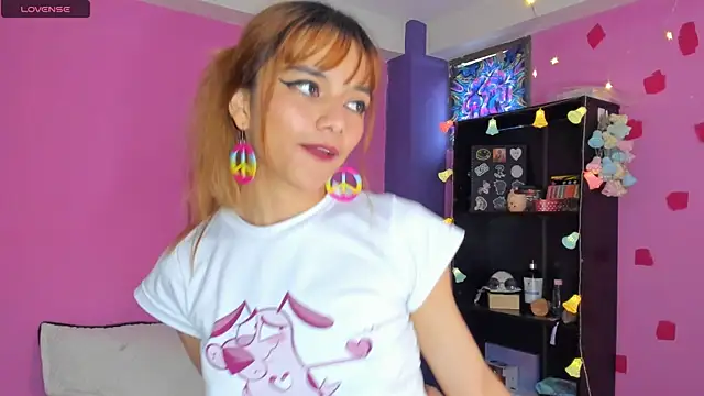 Snapshot of kittyzenn chatting on January 2, 2025, 7:29 pm kittyzenn online show from January 2, 2025, 7:29 pm