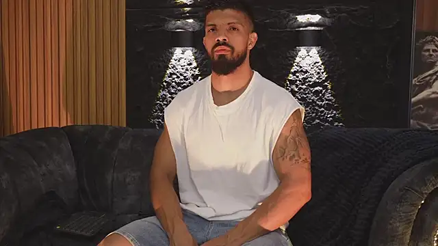 DannSaenz online show from November 1, 2025, 11:56 am