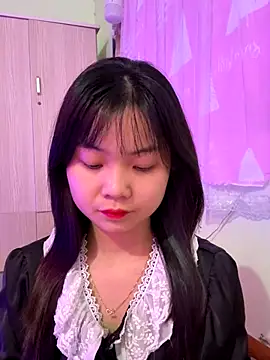 Maeve2k5 online show from October 24, 2025, 6:21 am