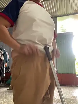 Linaannn online show from November 16, 2025, 2:39 am