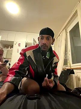 Snapshot of esteraulxxx chatting on September 28, 2025, 5:46 am esteraulxxx online show from September 28, 2025, 5:46 am