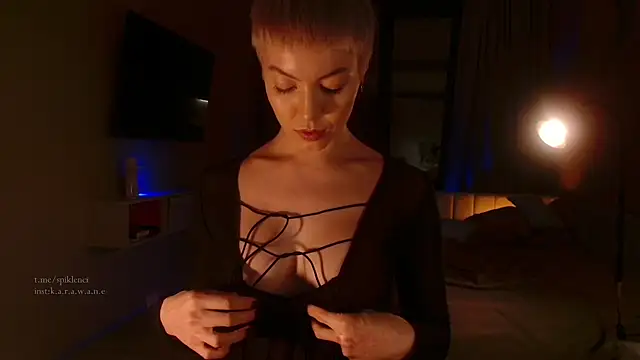 Snapshot of spiklencii chatting on October 13, 2025, 5:02 pm spiklencii online show from October 13, 2025, 5:02 pm