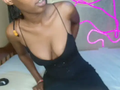 Snapshot of Cindie_Channel chatting on November 19, 2025, 3:45 pm Cindie Channel online show from November 19, 2025, 3:45 pm