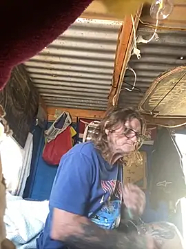 Snapshot of hondaboy351 chatting on September 25, 2025, 1:42 am hondaboy351 online show from September 25, 2025, 1:42 am