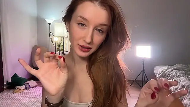 OmeliaDior online show from April 6, 2026, 10:33 pm