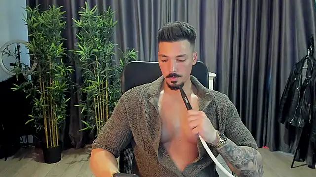 HaydenSpearss online show from February 12, 2025, 1:16 pm