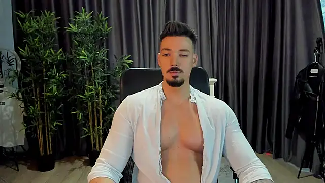 HaydenSpearss online show from March 16, 2025, 7:48 am