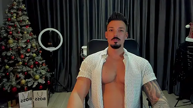 HaydenSpearss online show from December 15, 2025, 3:27 pm