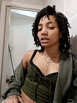 Laanegraofficial  online show from March 7, 2025, 9:17 pm