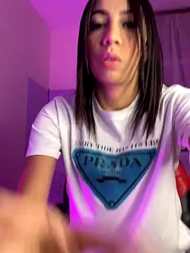 Lina10 online show from October 25, 2025, 8:47 pm