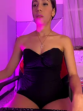 Lina10 online show from November 15, 2025, 11:21 pm