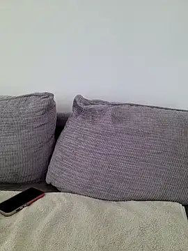 EileX official online show from April 13, 2026, 7:36 am