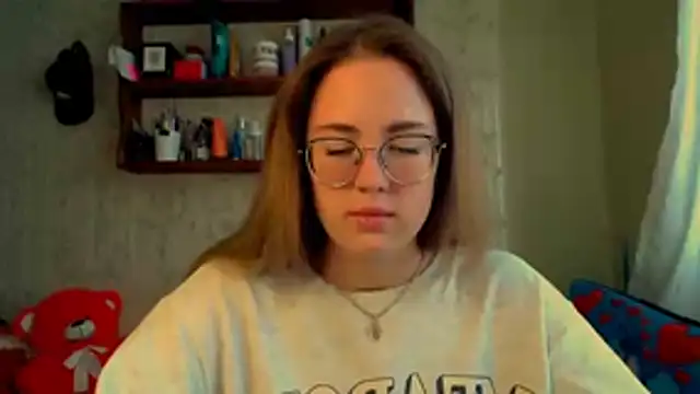 luxie milady online show from October 24, 2025, 9:49 am