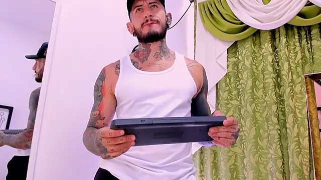 Snapshot of dilan_scootk_ chatting on November 29, 2025, 7:28 pm dilan scootk online show from November 29, 2025, 7:28 pm